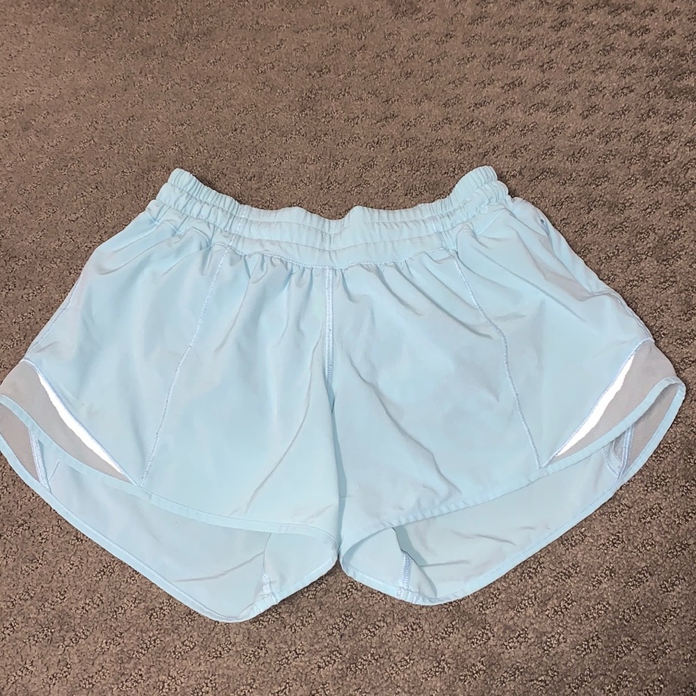 Lululemon Hotty Hot short